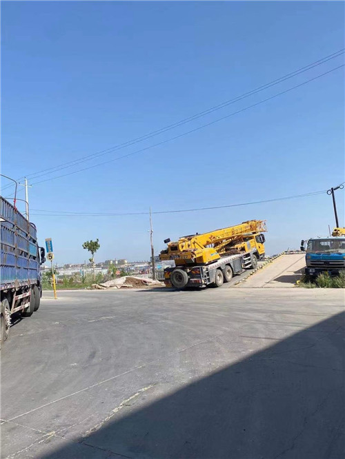 安阳市25吨吊车的租赁价格大概是多少？