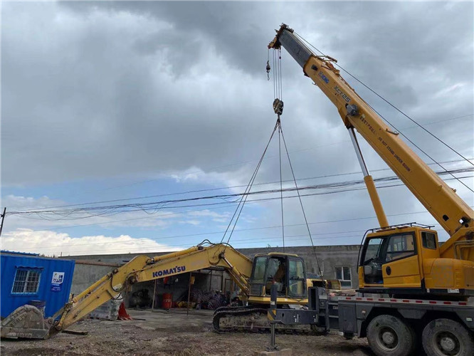 安阳市25吨吊车的工作半径是多少？